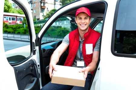 Courier Delivery Services in Hiram